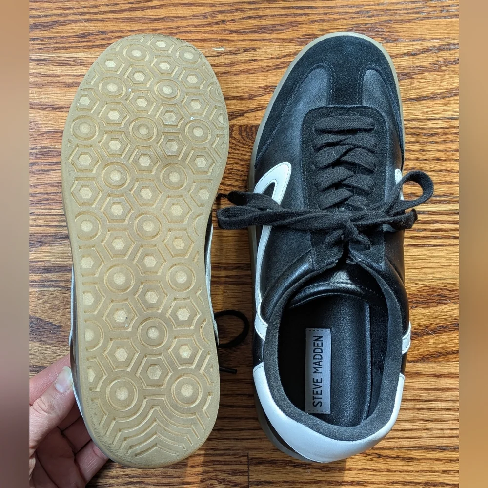 Steve Madden Black and White Women's Sneakers - Picture 4 of 7